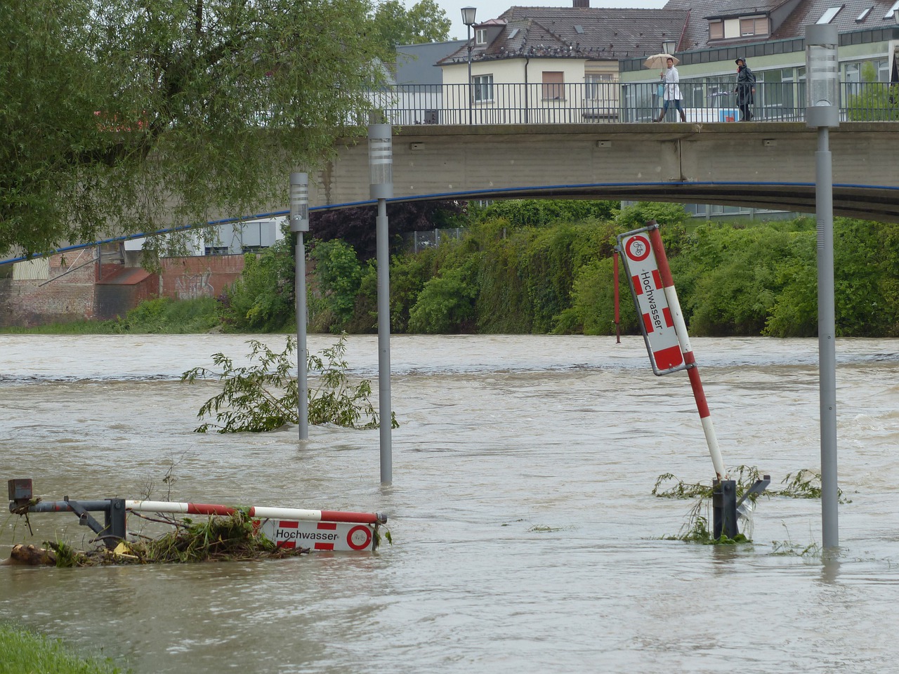 flood, road, locked-123224.jpg